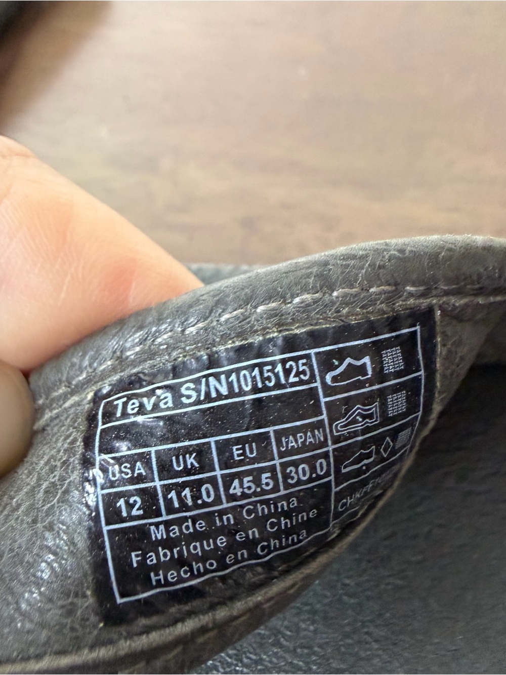 Teva Azure Gray Leather Flip Flop Sandals 12 Mens - Picture 7 of 7